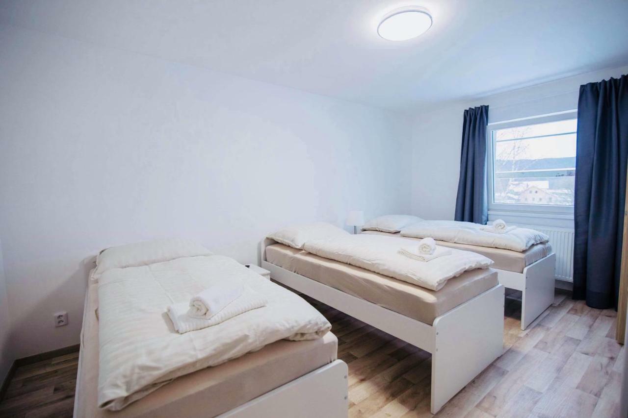 Hostka  Apartman Petra מראה חיצוני תמונה