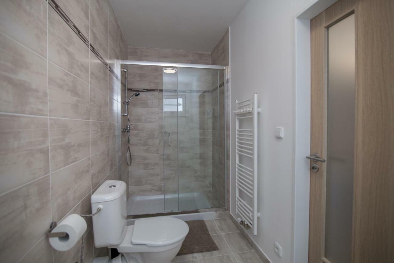 Hostka  Apartman Petra מראה חיצוני תמונה