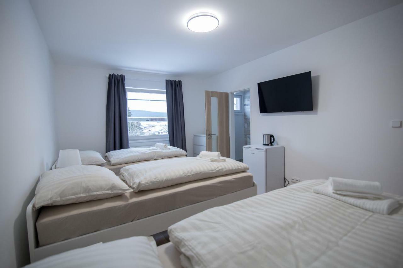 Hostka  Apartman Petra מראה חיצוני תמונה